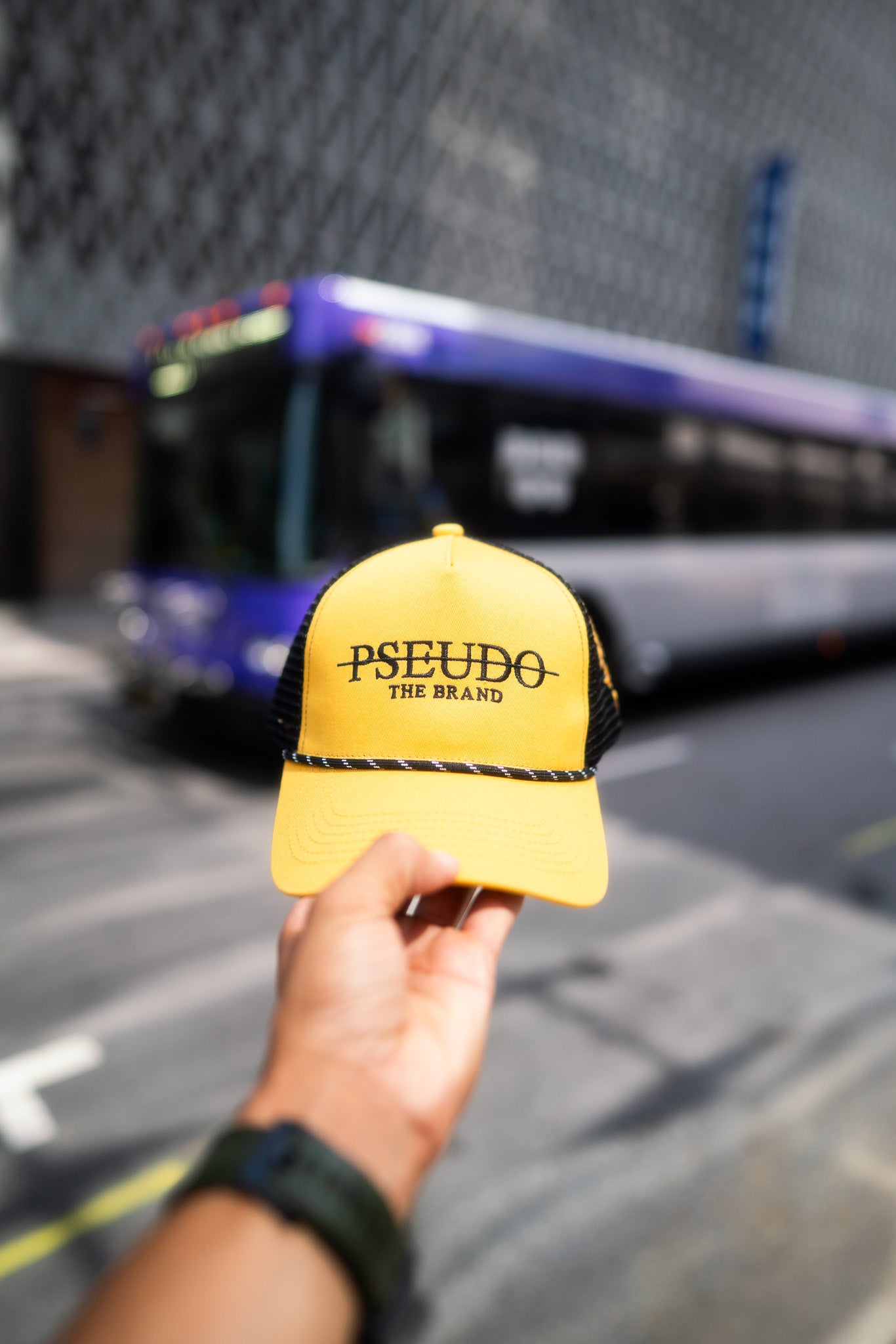 City Cap: 412