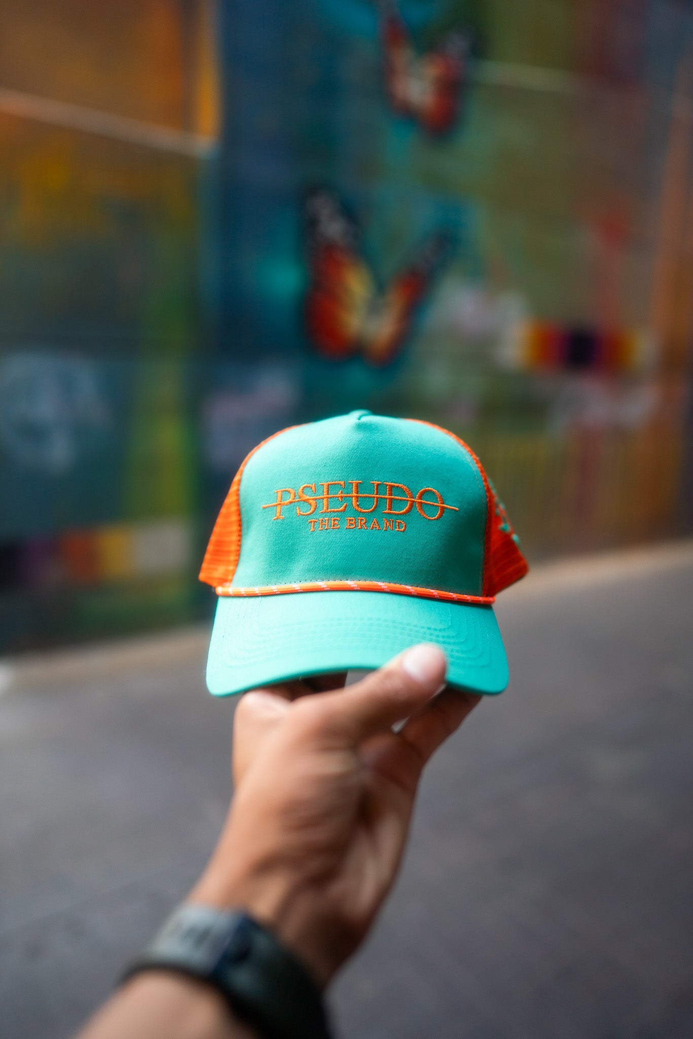 City Cap: 305